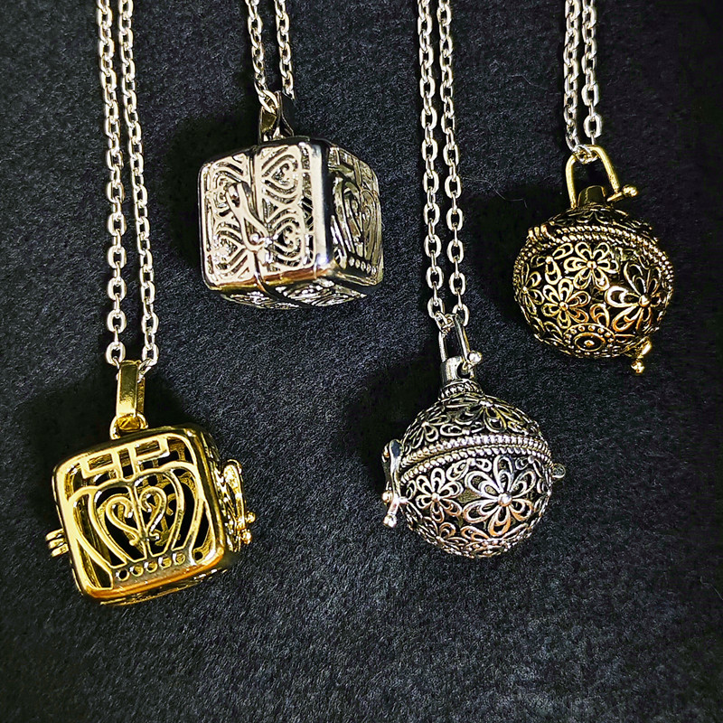 Diffuser Necklace Locket - ヴィンテージネックレス,透かし彫り,ロケットボールペンダント,香水,アロマテラピー,エッセンシャルオイルのディフューザー,装飾品アクセサリー