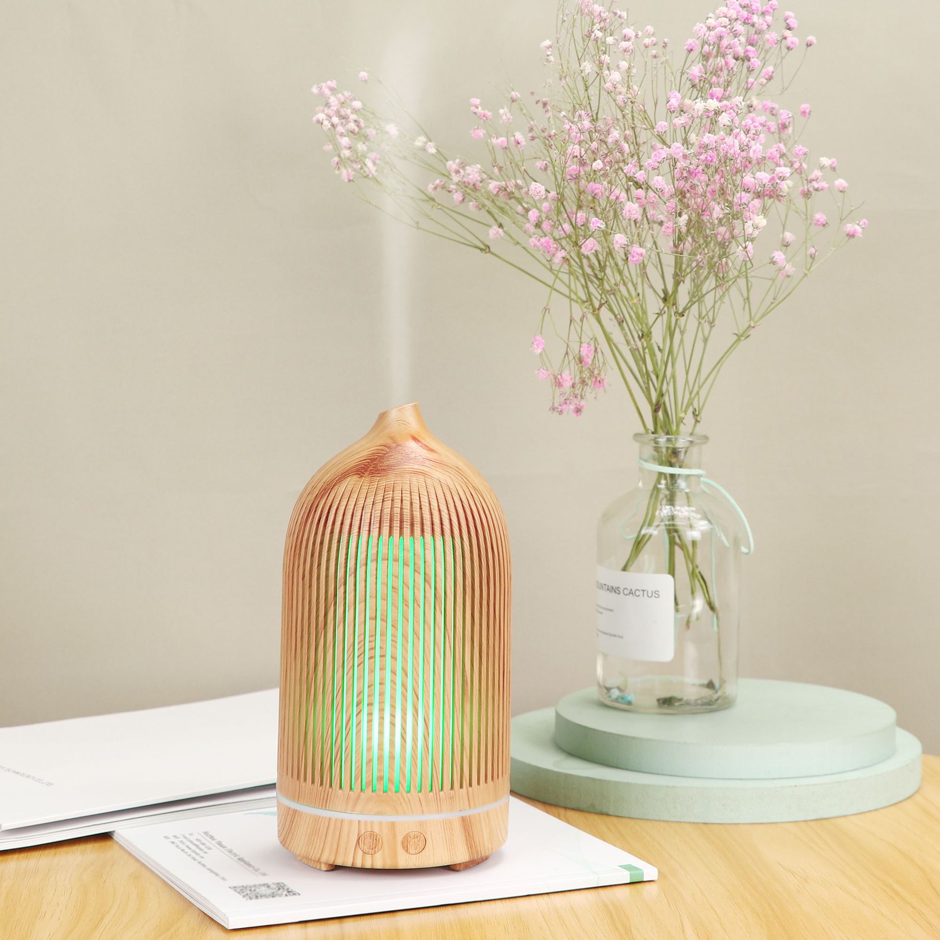 アロマセラピーディフューザー、5V カラフルなライト付き 2 - Home Fragrance Piano のレビューと価格